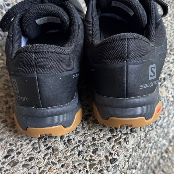 Salomon Outbound Prism GTX men’s size 8 trail sneakers - Picture 9 of 10